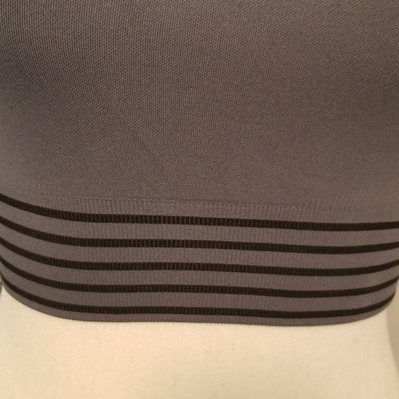 ❤SALE Zella Sports Bra Size Small Gray Yoga - Picture 3 of 8